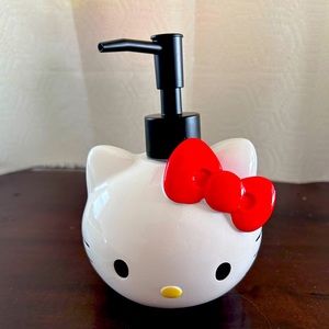 hello kitty soap dispenser